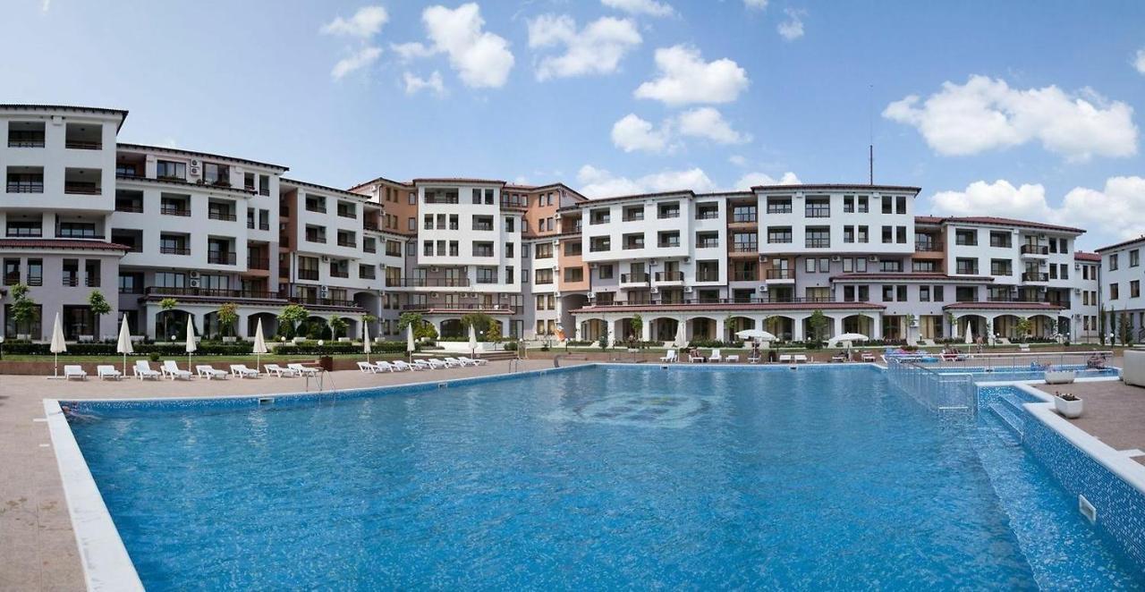 Апартаменты Harmony Hills Poseidon Рогачево Экстерьер фото